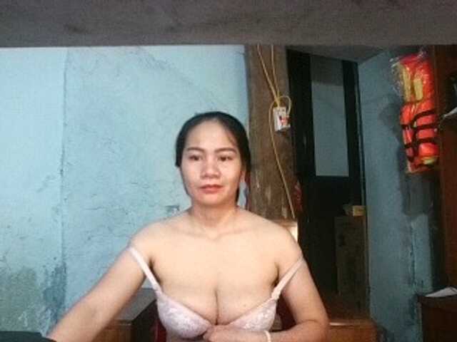 EllaShow93 webcam