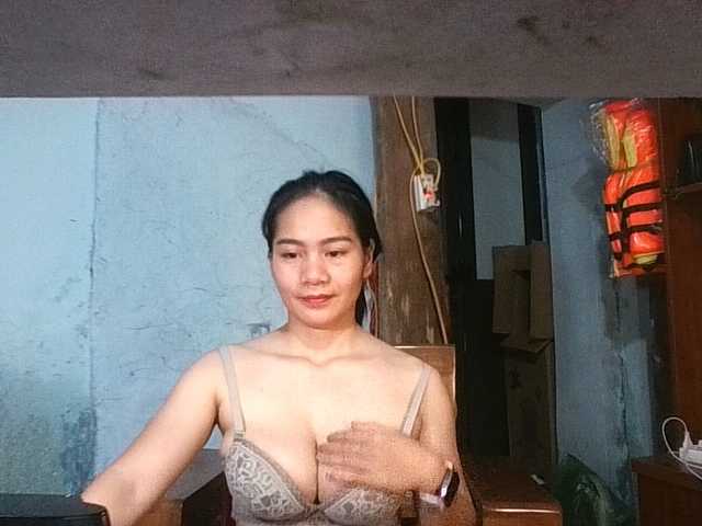 EllaShow93 live cam