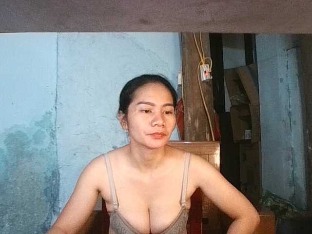 EllaShow93 live cam on BongaCams