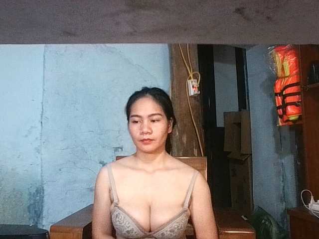 EllaShow93 live cam