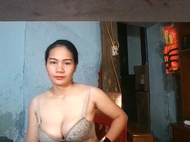 EllaShow93 live cam on BongaCams