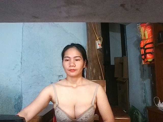 EllaShow93 live cam