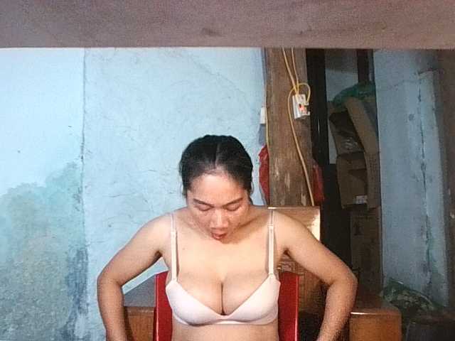 EllaShow93 live cam preview