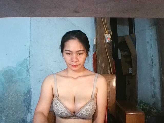 EllaShow93 live cam on BongaCams