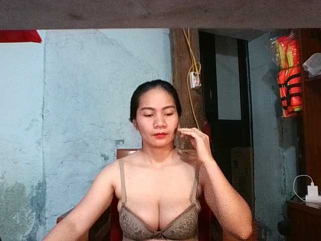 EllaShow93 webcam
