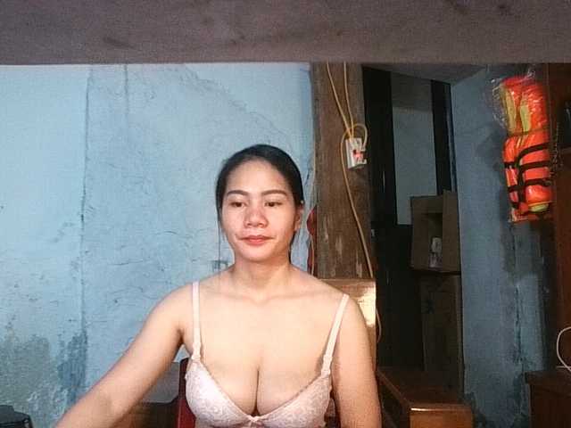 EllaShow93 live webcam show