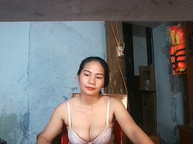EllaShow93 live webcam show
