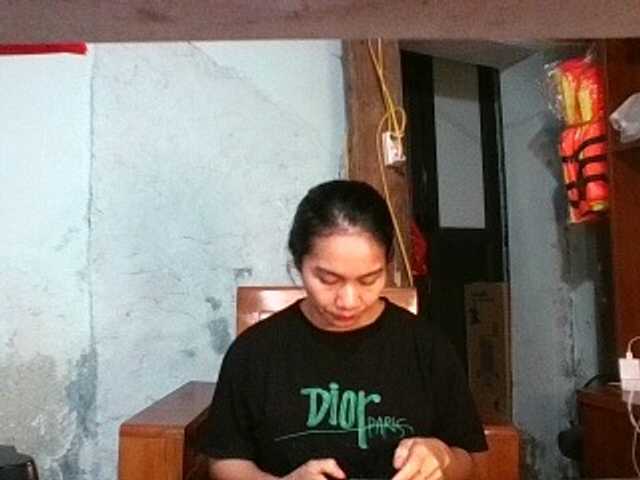 EllaShow93's BongaCams show and profile