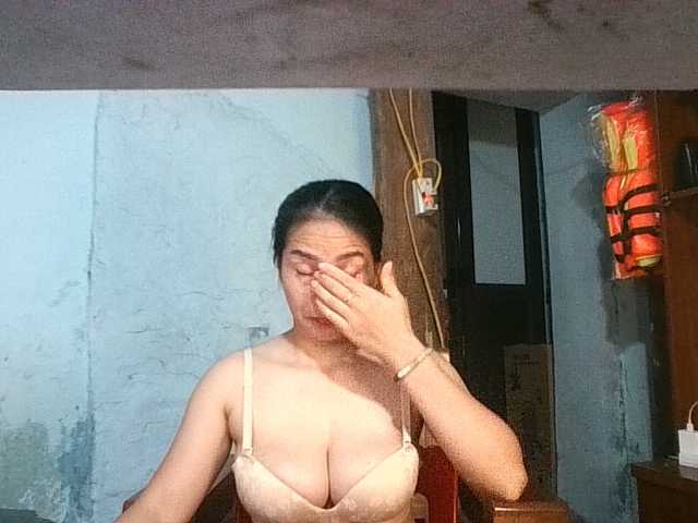 ellashow93 online