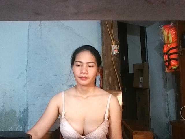 EllaShow93 live cam on BongaCams