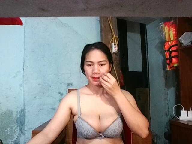 EllaShow93