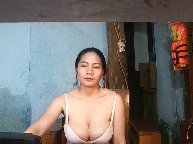 EllaShow93 live cam on BongaCams