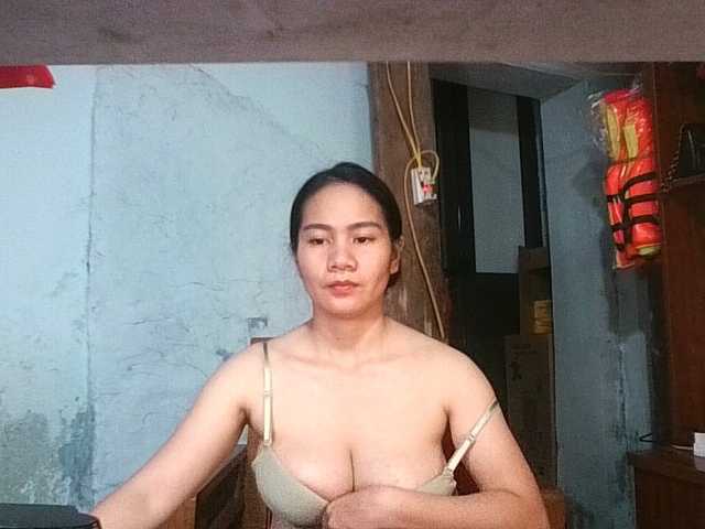 EllaShow93 webcam
