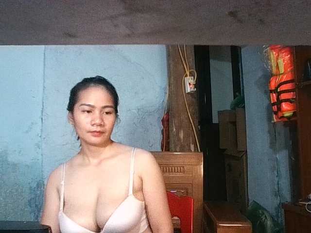 EllaShow93 live cam on BongaCams