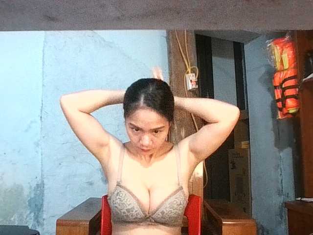 EllaShow93