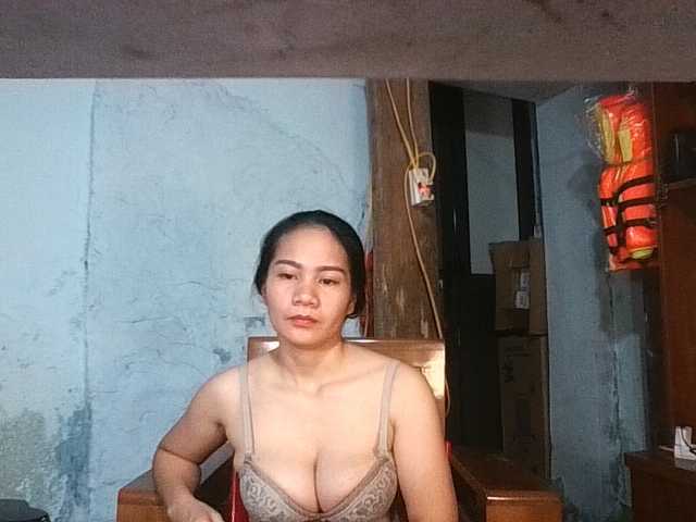 EllaShow93 live webcam show
