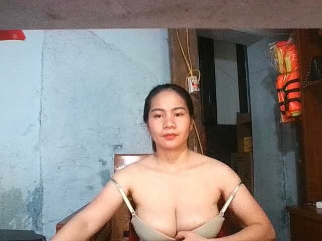 EllaShow93 live cam on BongaCams