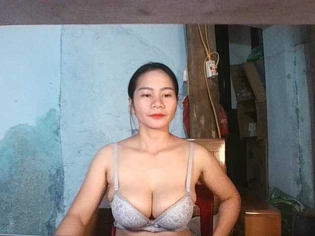 EllaShow93 live cam preview