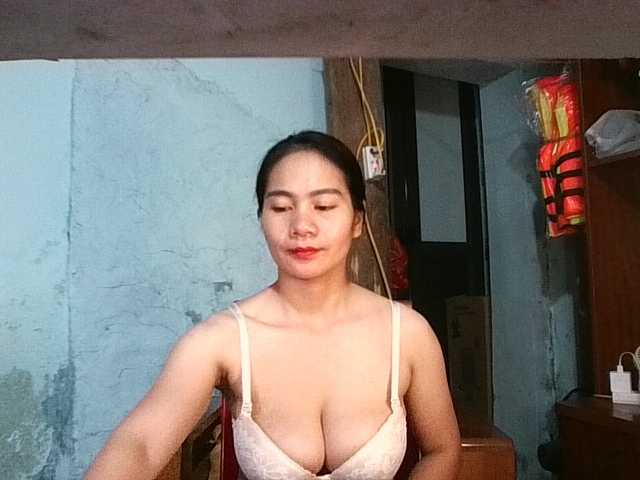 EllaShow93's BongaCams show and profile