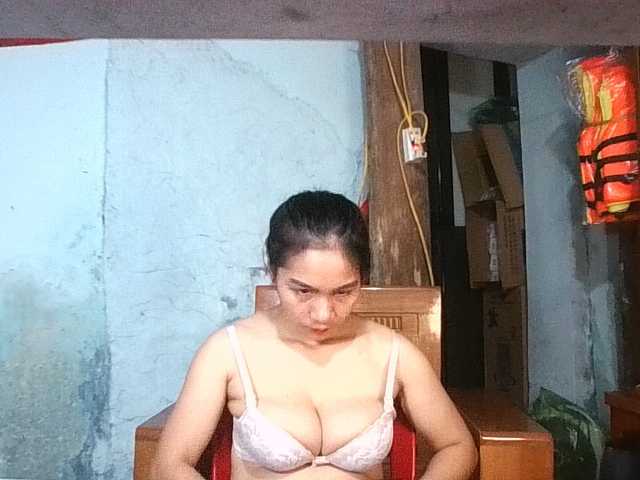 EllaShow93 live cam on BongaCams