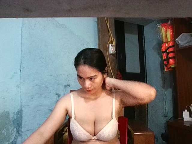 EllaShow93's BongaCams show and profile