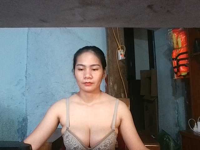 EllaShow93 live cam