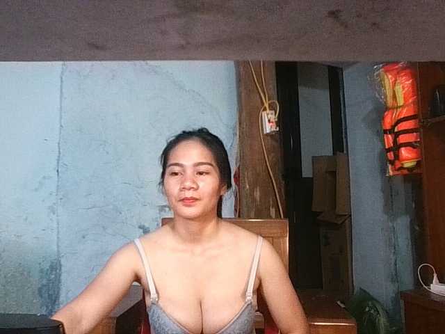 EllaShow93 live cam on BongaCams