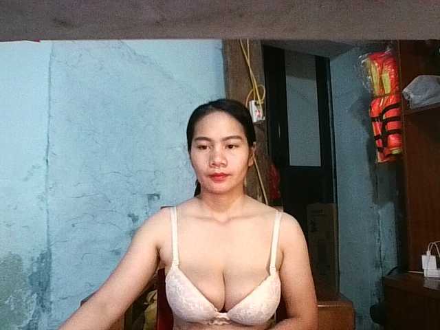 EllaShow93's BongaCams show and profile