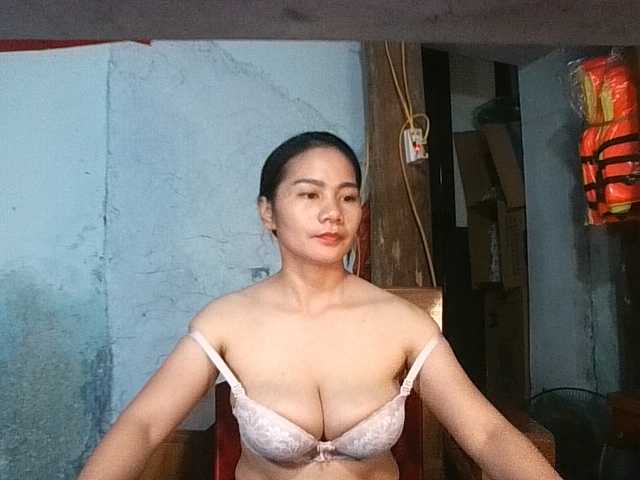 EllaShow93 live cam preview