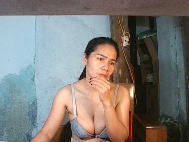 EllaShow93 live cam on BongaCams