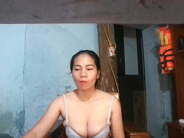 EllaShow93 live cam on BongaCams