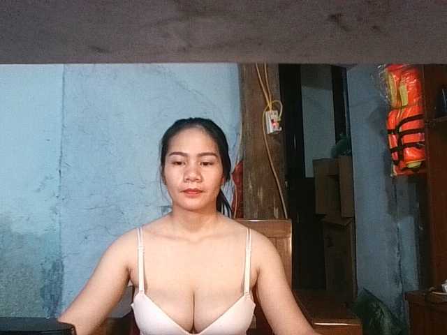 EllaShow93 live cam on BongaCams