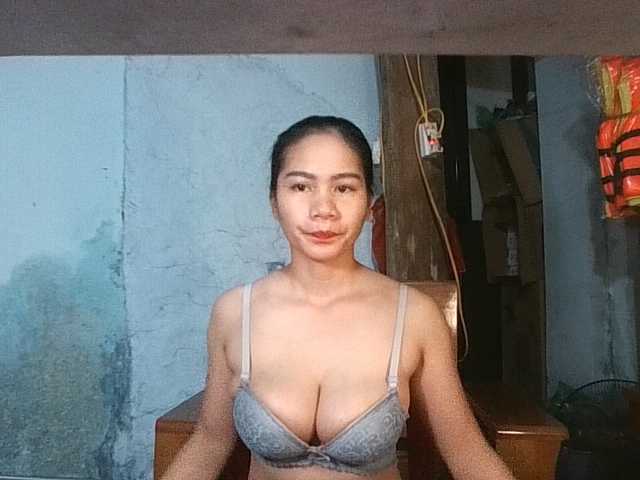 EllaShow93 live cam on BongaCams