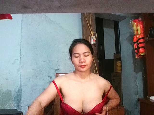EllaShow93 Live Cam and Statistics on UnifiedCams