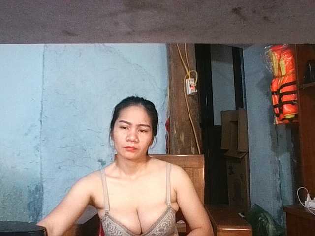 EllaShow93 live cam