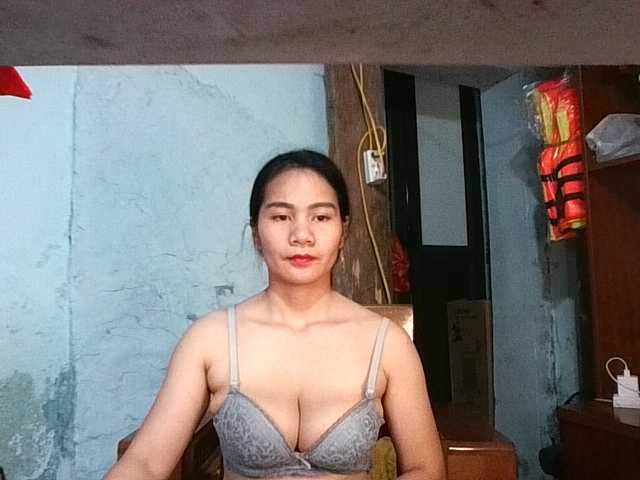 EllaShow93's BongaCams show and profile