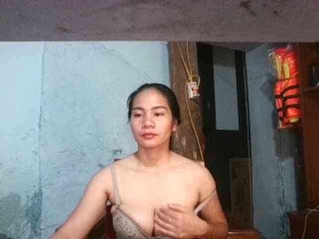 EllaShow93 webcam
