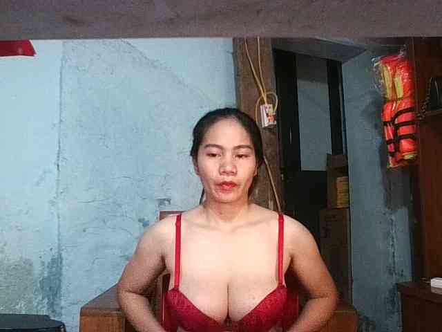EllaShow93 webcam