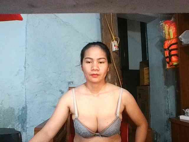 EllaShow93 webcam