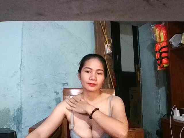 EllaShow93 webcam
