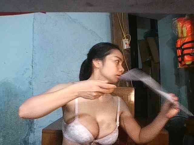 EllaShow93 webcam