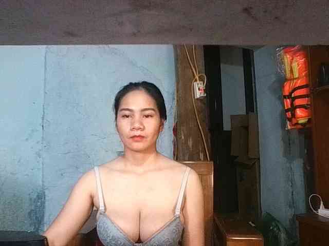 EllaShow93 webcam