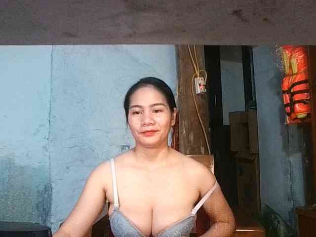 EllaShow93 webcam