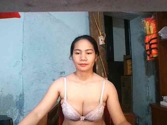EllaShow93 webcam