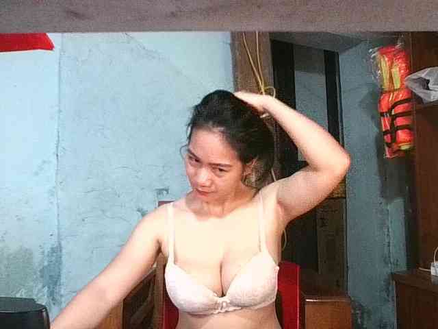 EllaShow93