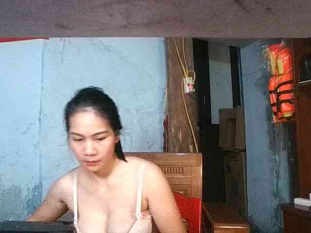 EllaShow93 webcam
