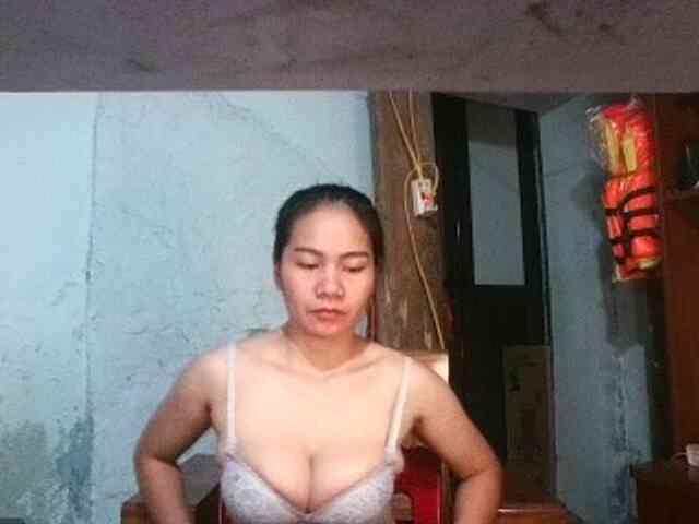 EllaShow93 webcam