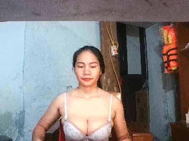 EllaShow93 webcam