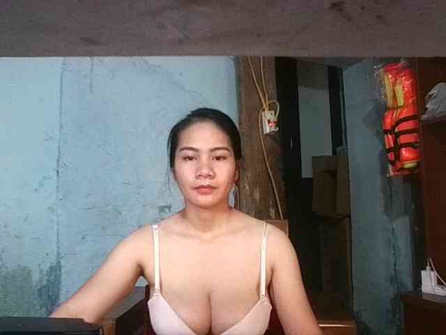EllaShow93 webcam