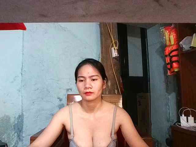 EllaShow93 webcam